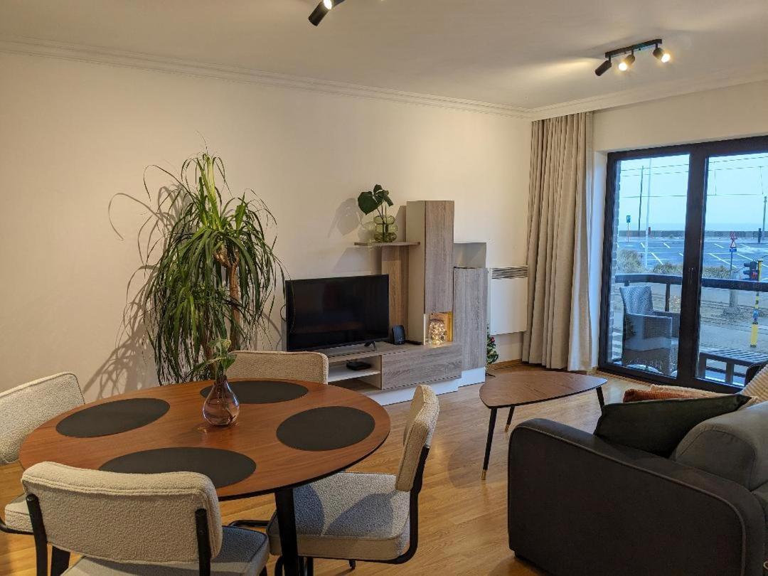Vista Linda, Leuk Appartement Vlak Bij Zeedijk En Strand 奥斯滕德 外观 照片